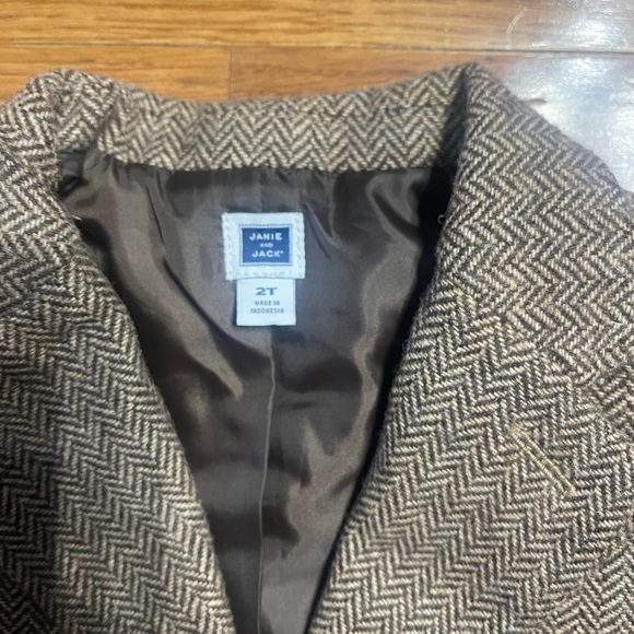 Boys tweed sports coat from Janie and Jack in size 2T EUC - Picture 2 of 3